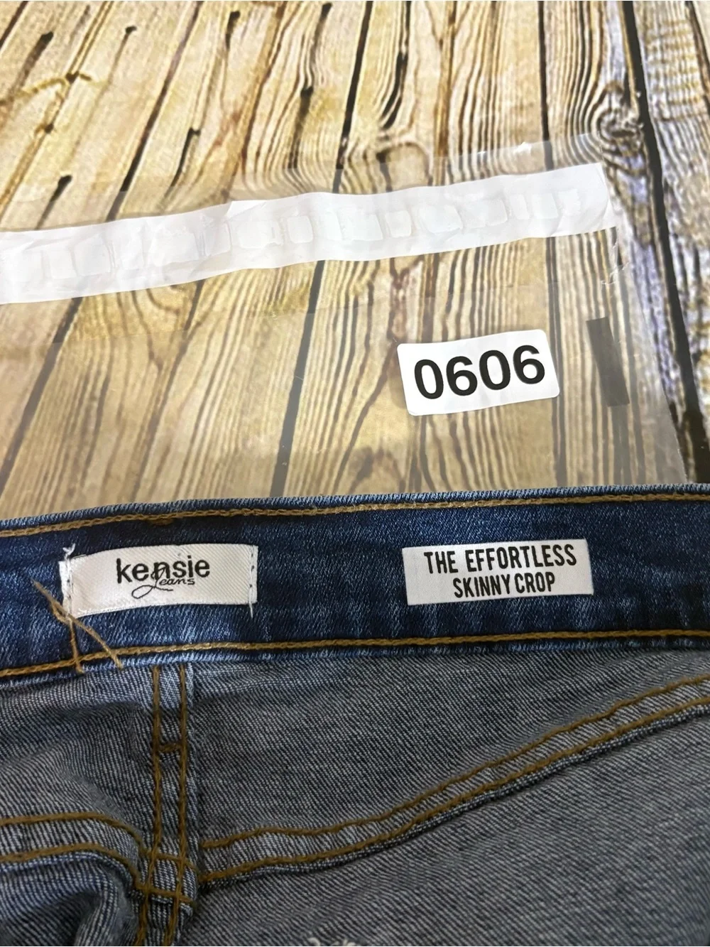 Kensie Jeans Women’s 10 Blue The Effortless Skinny Crop - Picture 10 of 10